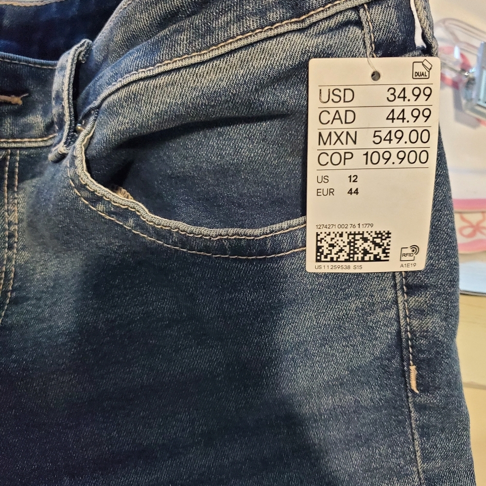 H & M Divided Women's Jeans Size 12 NWT - Picture 6 of 8